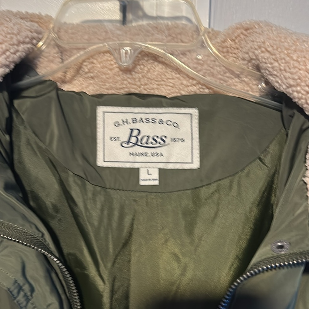 Women’s large puffer coat, GH Bass - Picture 2 of 5